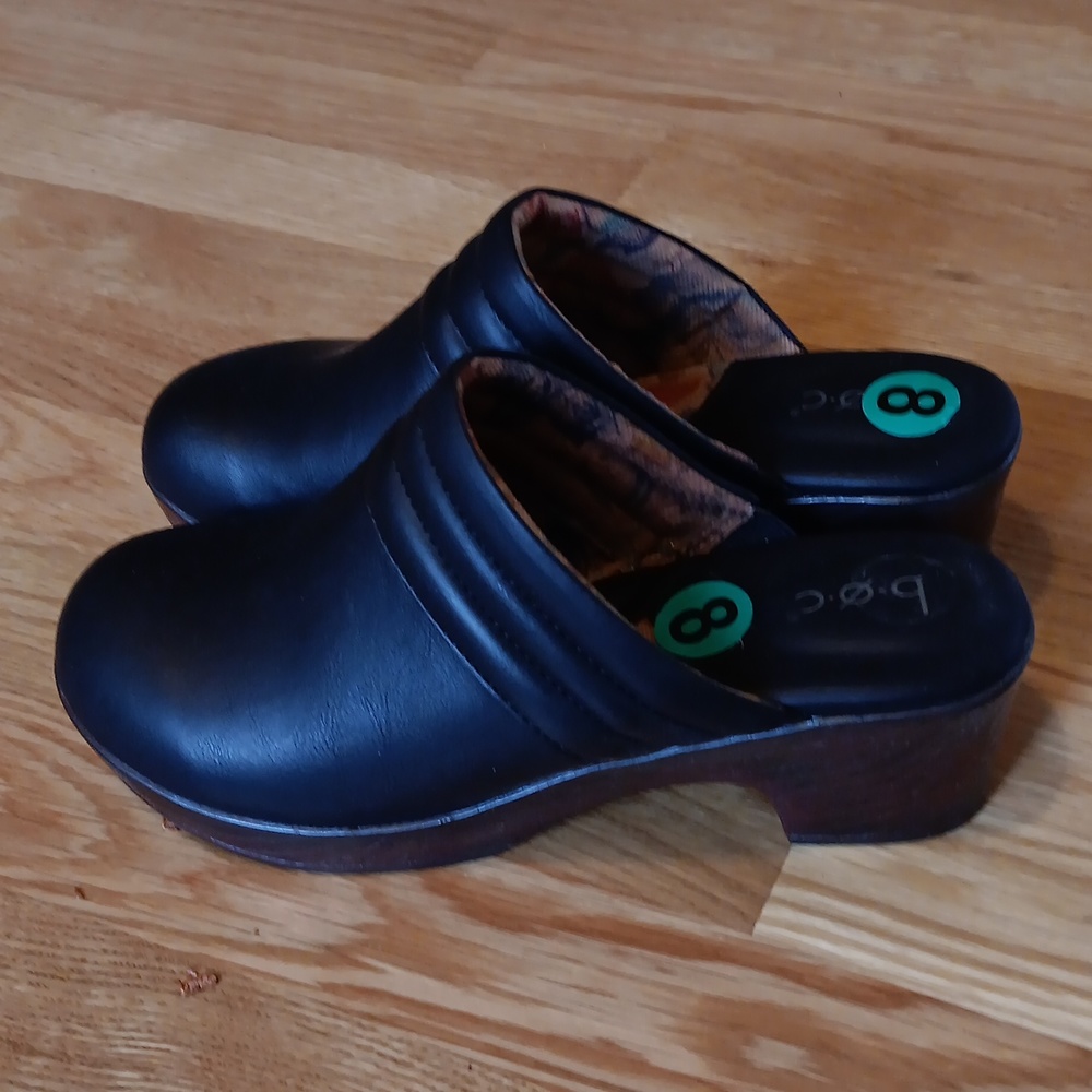Beautiful black clogs by BOC